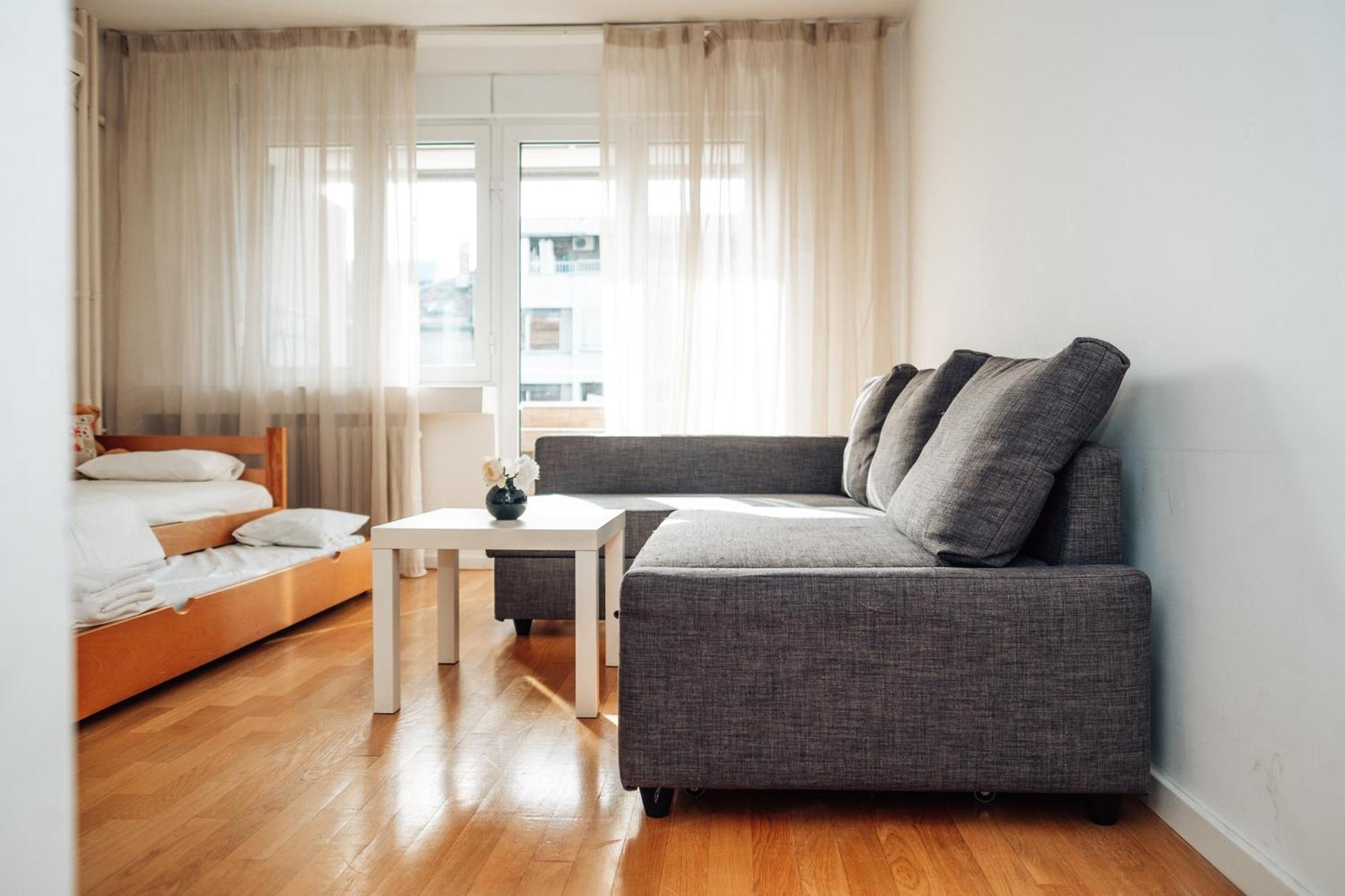 Crown Central Three Bedroom Apartment Belgrado Exterior foto