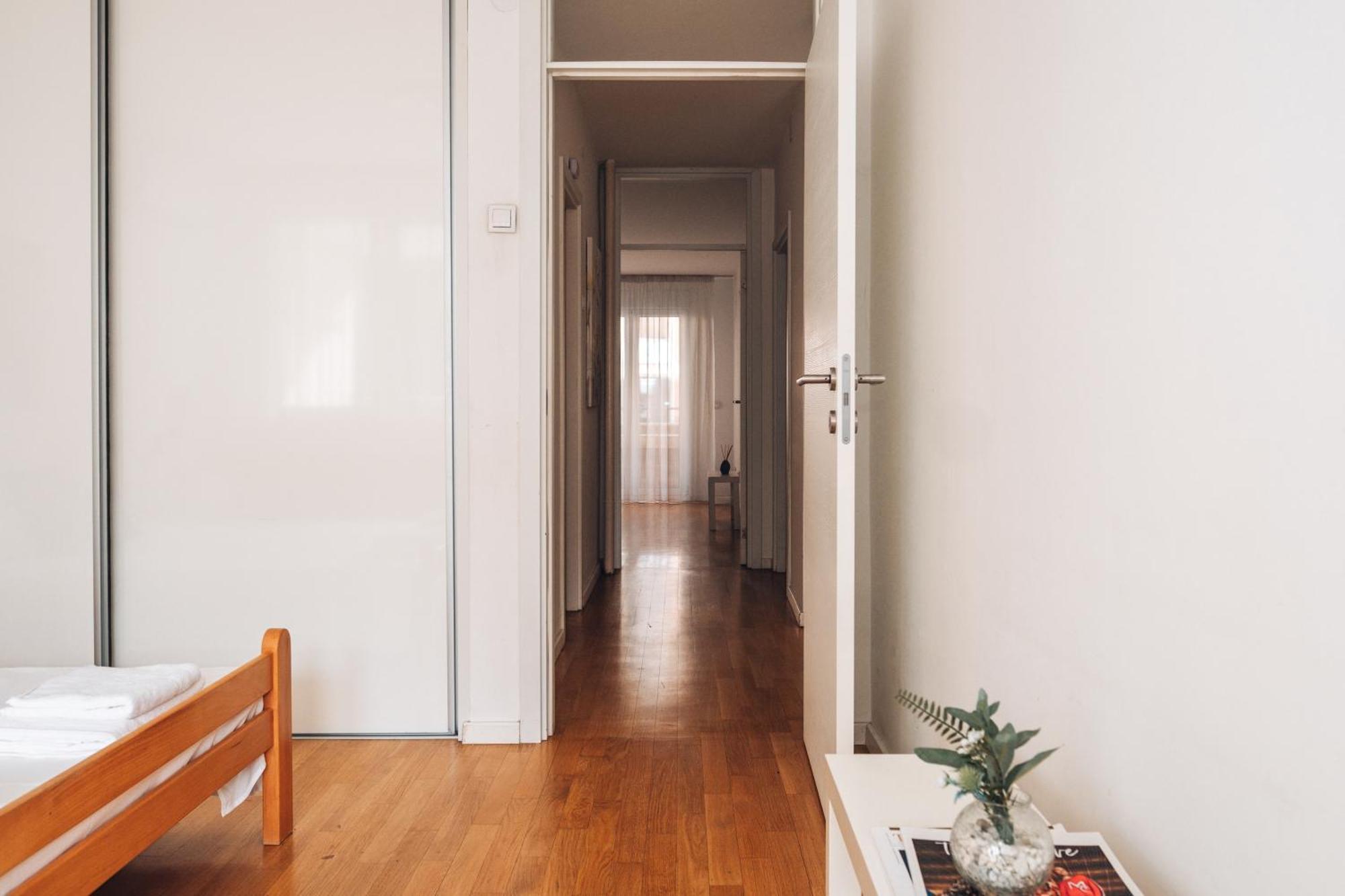 Crown Central Three Bedroom Apartment Belgrado Exterior foto